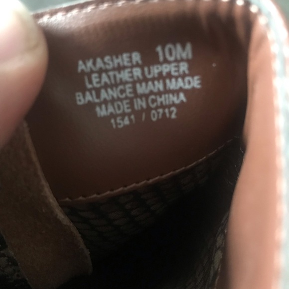 Women’s beautiful Brown Leather Anne Klein Booties - Picture 5 of 5